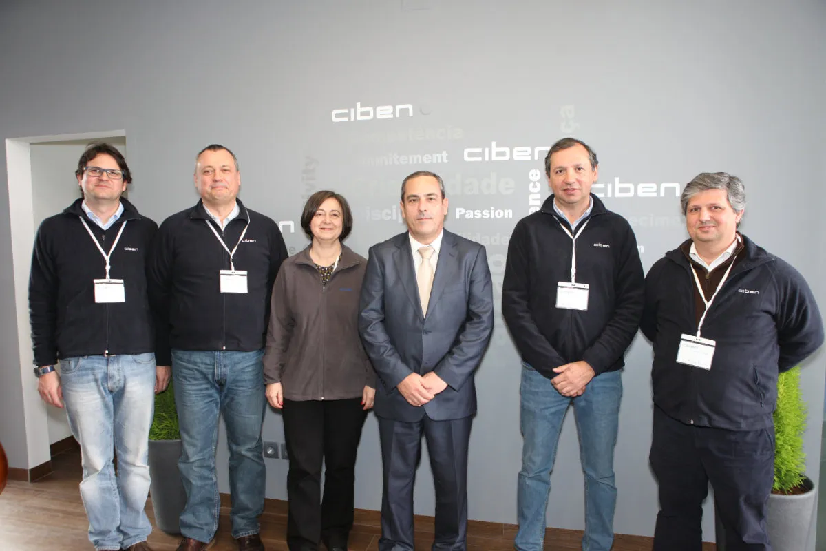 Inauguração do edifício da CIBEN, Fevereiro de 2015: membros da equipa CIBEN com o presidente da câmara de Benavente Inauguração do edifício da CIBEN, Fevereiro de 2015: membros da direcção da CIBEN com o presidente da câmara de Benavente